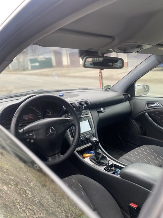 Mersedes w203 c180 2л бензин на повному ходу