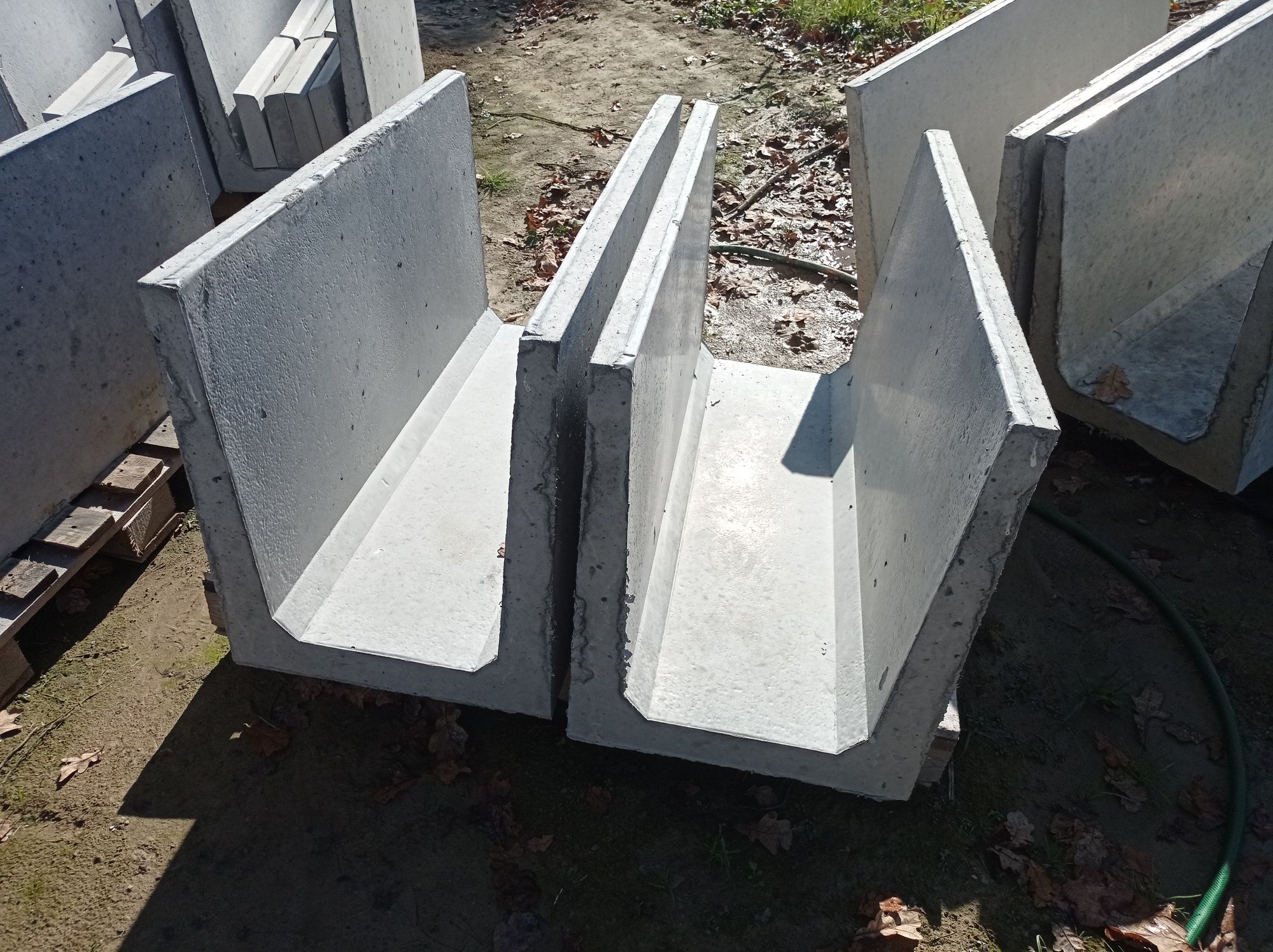 Тротуарна плитка, Покрова доріжка, парапети, лотки водовідведення