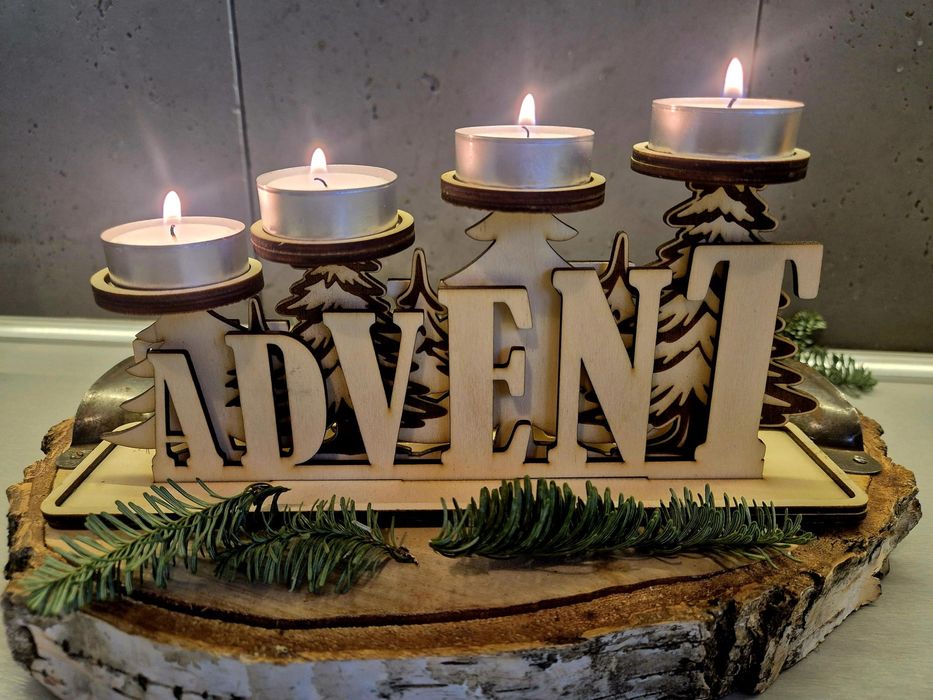 Drewniany świecznik adwentowy