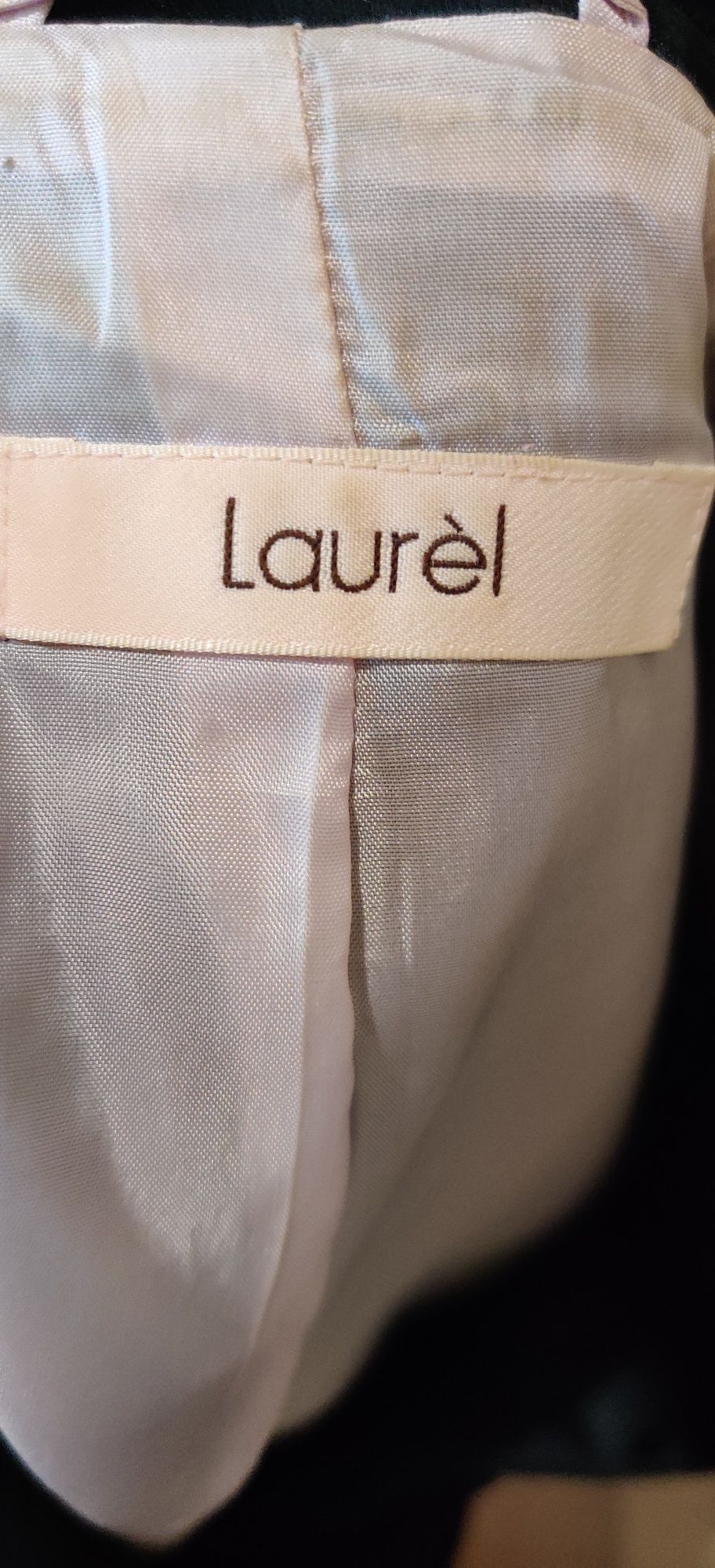 Костюм чорний Laurel