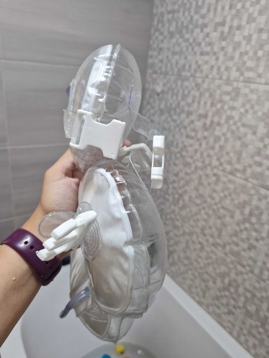 Круг дитячий на шию та губка в ванну