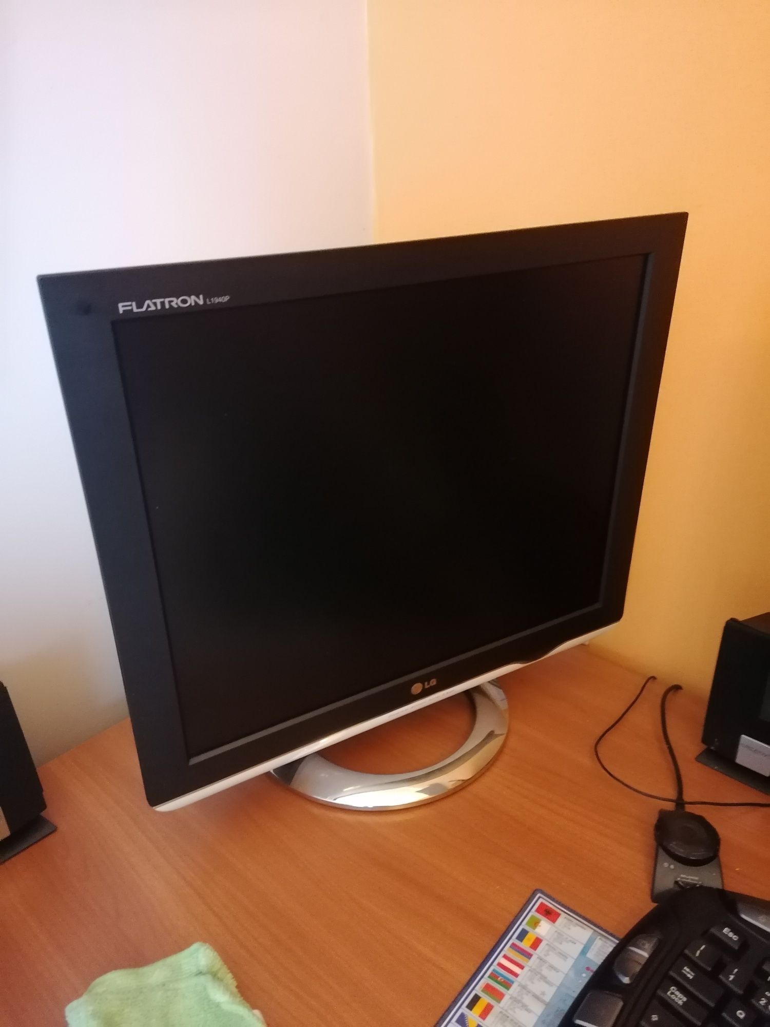 Monitor LG flatron 19"