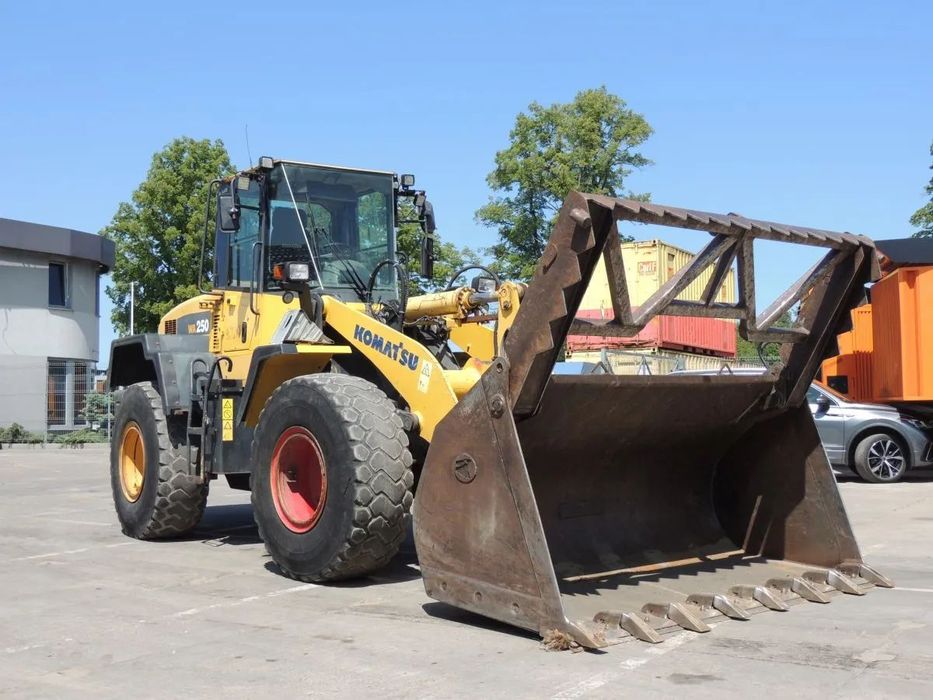 Komatsu WA250-5H ładowarka kołowa, 2006rok