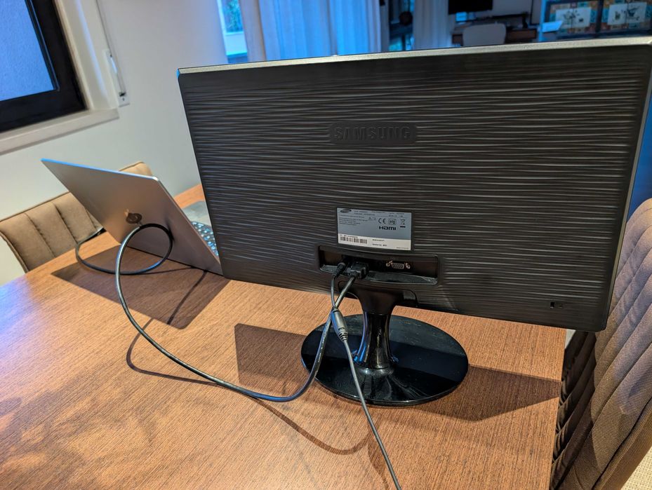 Monitor Samsung S22D300HY LED Full HD 21.5" Black