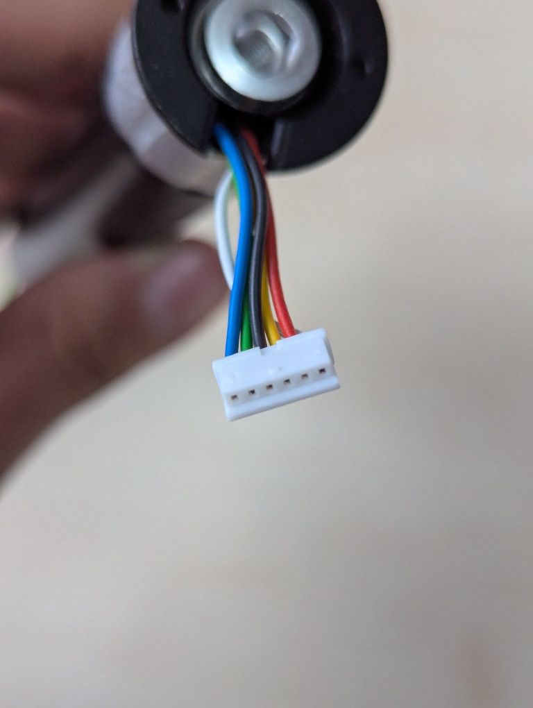 Cinq-5 Plug Plus - wtyczka do ładowania ( brak zasilacza )