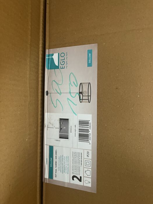 Oświetlenie wnętrz lampy żyrandole kinkiety