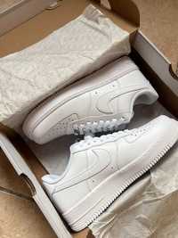 nowe，nieużywane białe buty ,Nike Air Force 1 One All  42.5