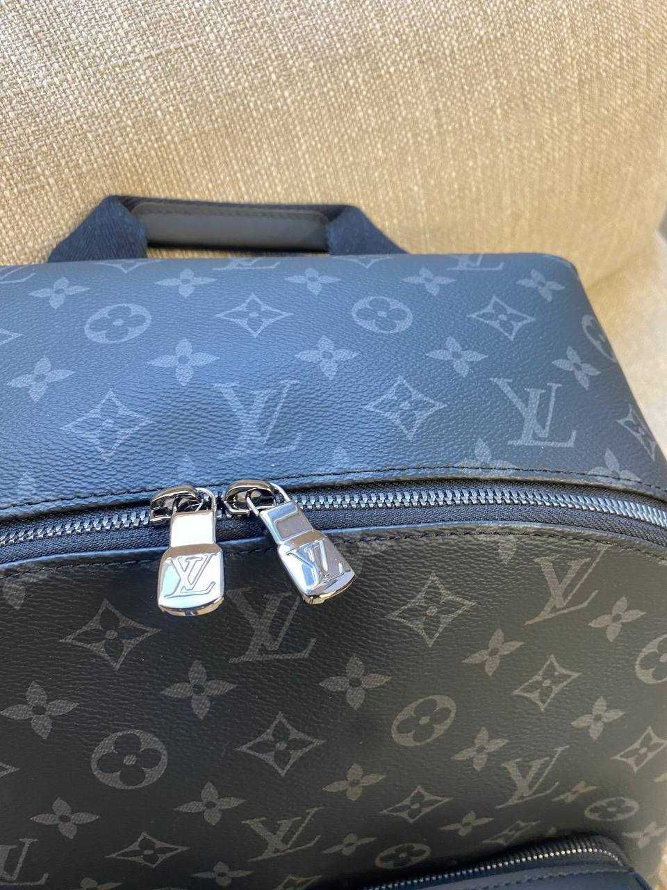 Оригінальний чоловічий Рюкзак Луї Вітон Louis Vuitton в чудовому стані
