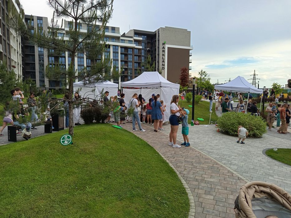 Здам в оренду палатки торгові