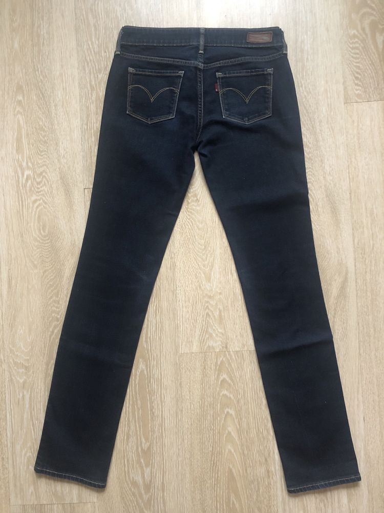 Джинсы  Levi's W 26 оригинал, джинсы American Eagle W 26