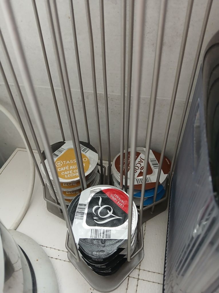 Express tassimo Bosch stojak i 10 kapsułek