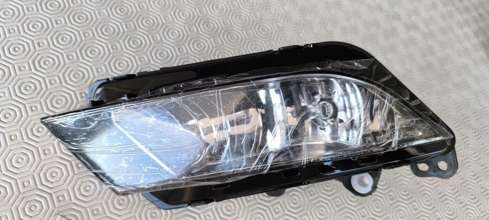 Farol de nevoeiro esquerdo Seat Ibiza - Leon

Seat Ibiza Modelo de 05/