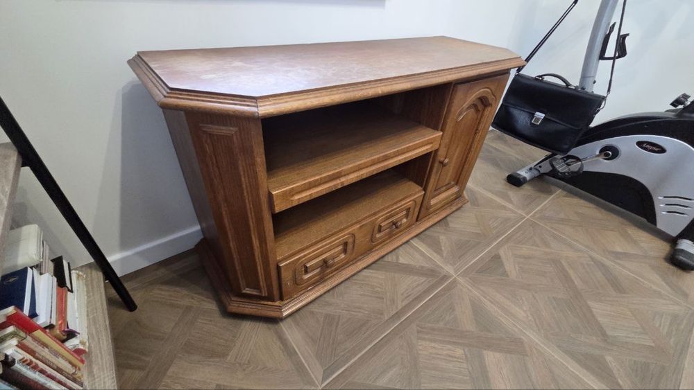 Тумба/комод під телевізор з натурального дерева