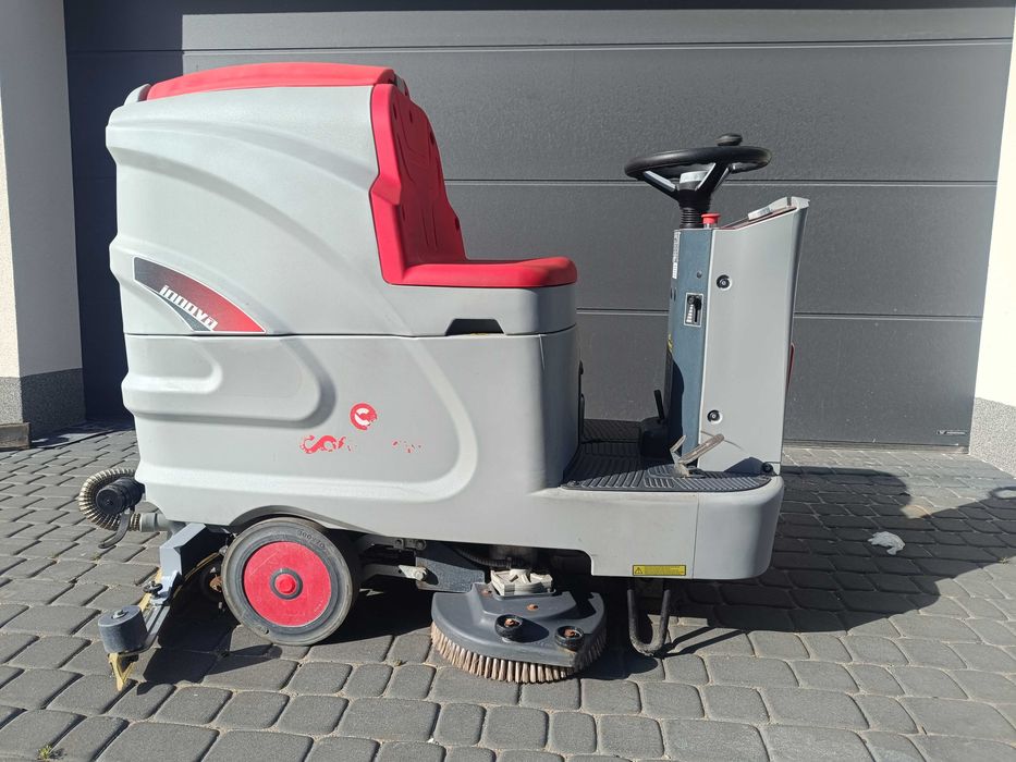 Szorowarka /Maszyna czyszcząca Comac  Innowa 75B