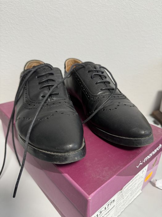 Шкіряні оксфорди жіночі Monarch