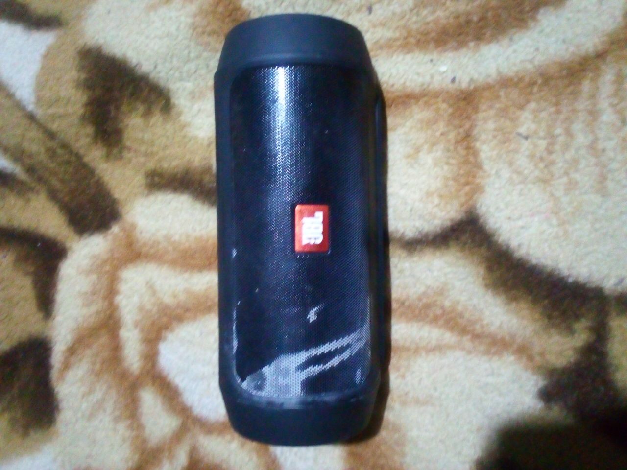 продам колонку  JBL Charge 2+