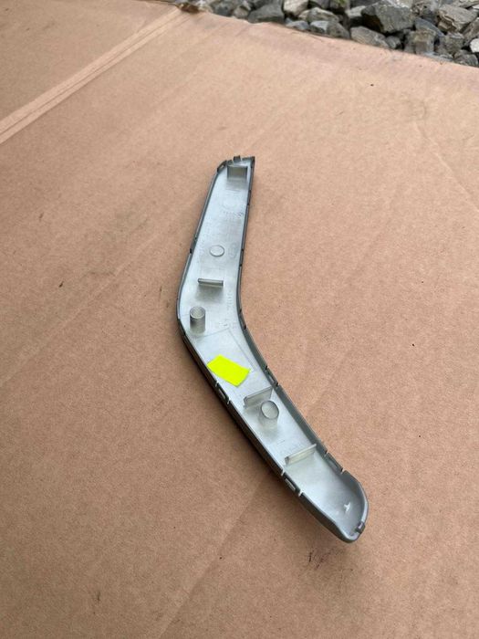 Listwa dekoracyjna uchwytu drzwi prawy przód FORD KUGA MK1