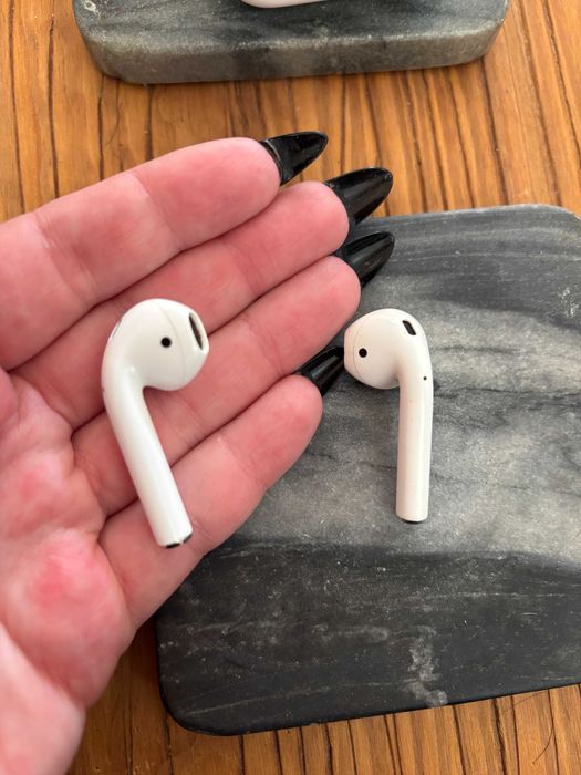 Apple AirPods 2 gen.