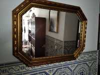 Espelho grande clássico de sala