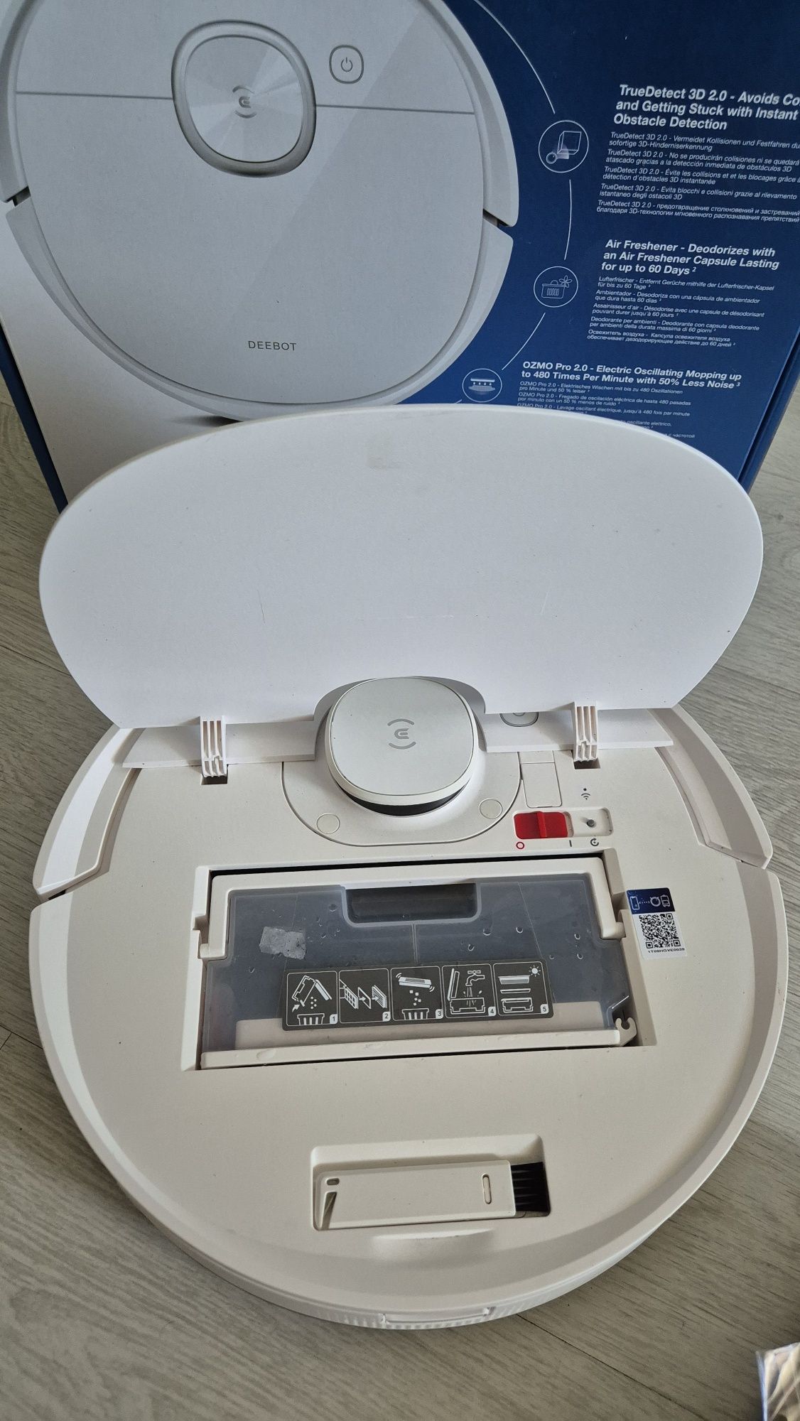 Робот пилосос Ecovacs Debot T9