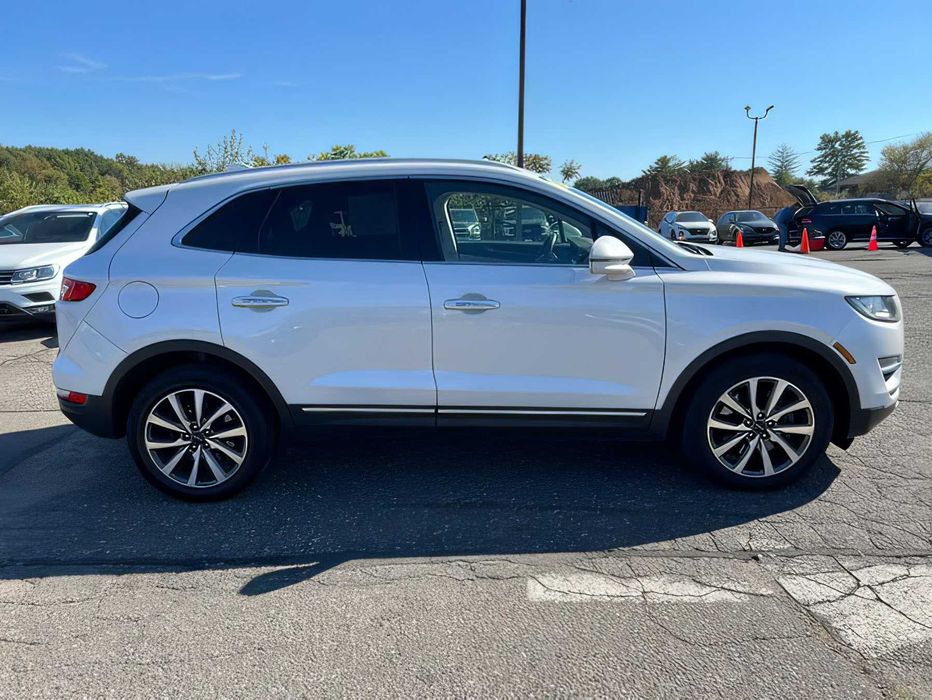 Lincoln MKC      2019