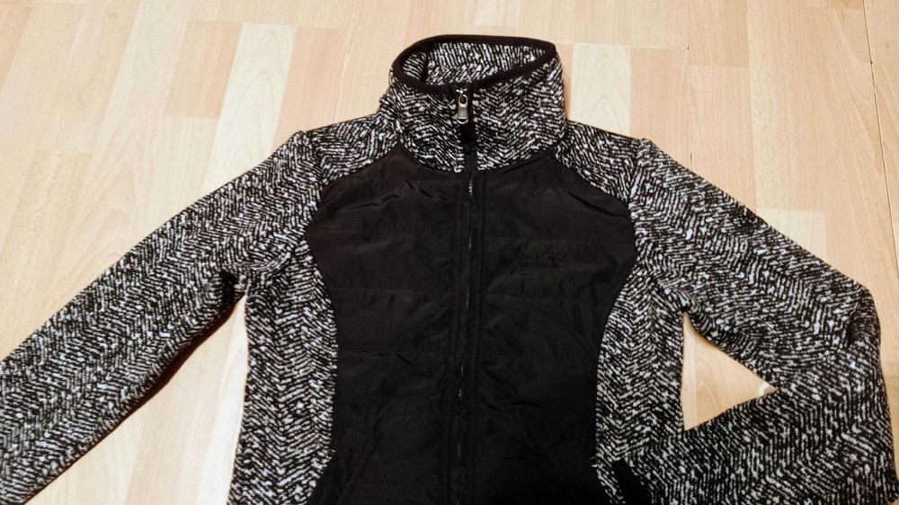 Damska kurtka polarowa JACK WOLFSKIN NANUK r.XS stan idealny