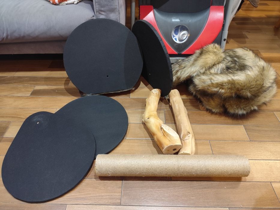 Drapak naścienny dla kota Karlie Shima wys. ok. 155 cm