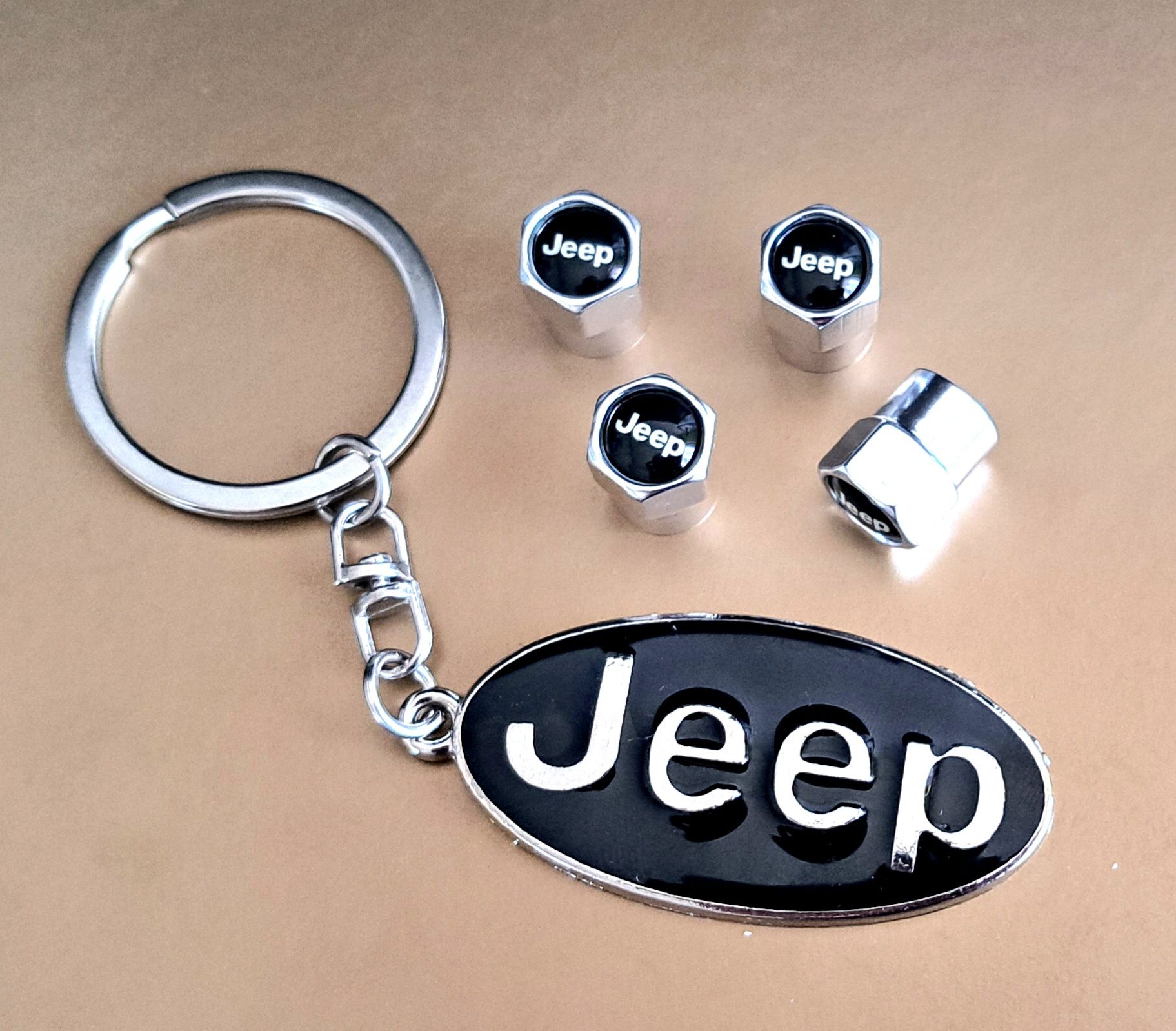 ** NOWY Breloczek JEEP + Nakrętki na wentyle srebrne komplet tuning