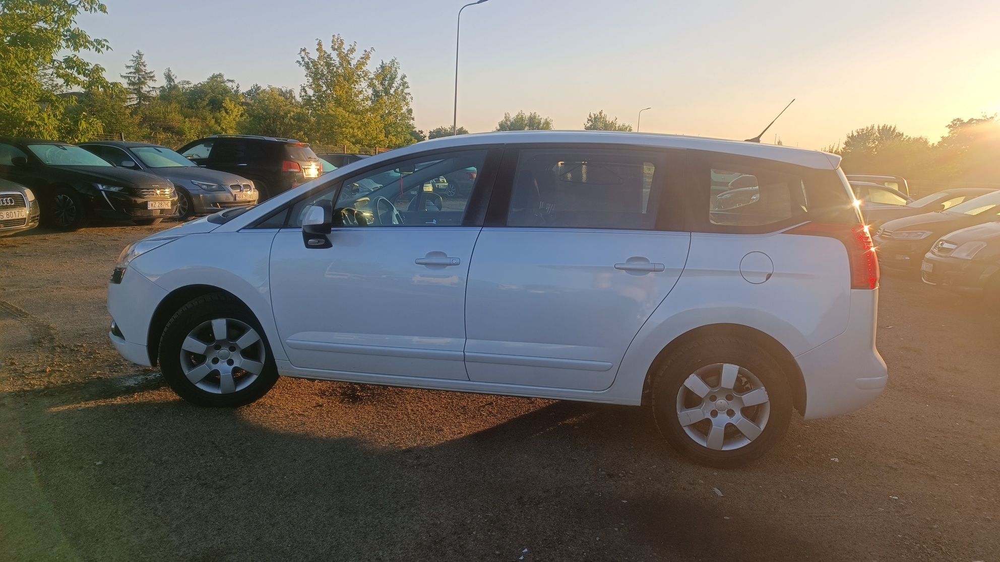 Sprzedam peugeot 5008