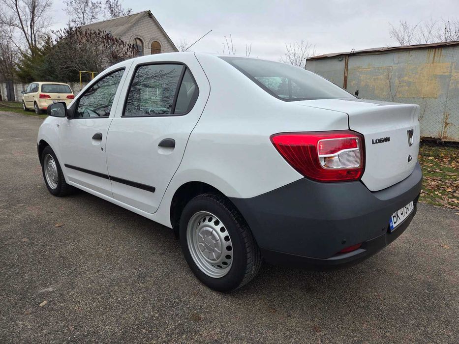 Стан нового авто!!! Dacia Logan 2015. Не битий. Не фарбований.