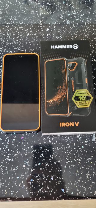Telefon Hammer Iron V