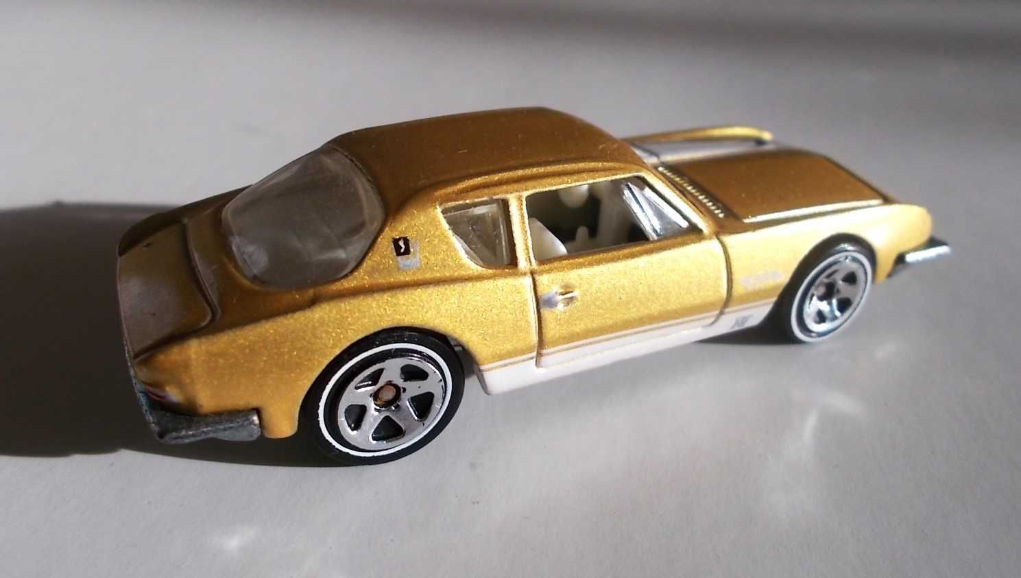 Hot Wheels - 1962 Studebaker Avanti - Treasure Hunt, 2011