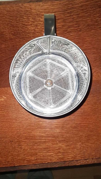 Кружка сито для просеивания муки 250мг широкая удобная нержавейка