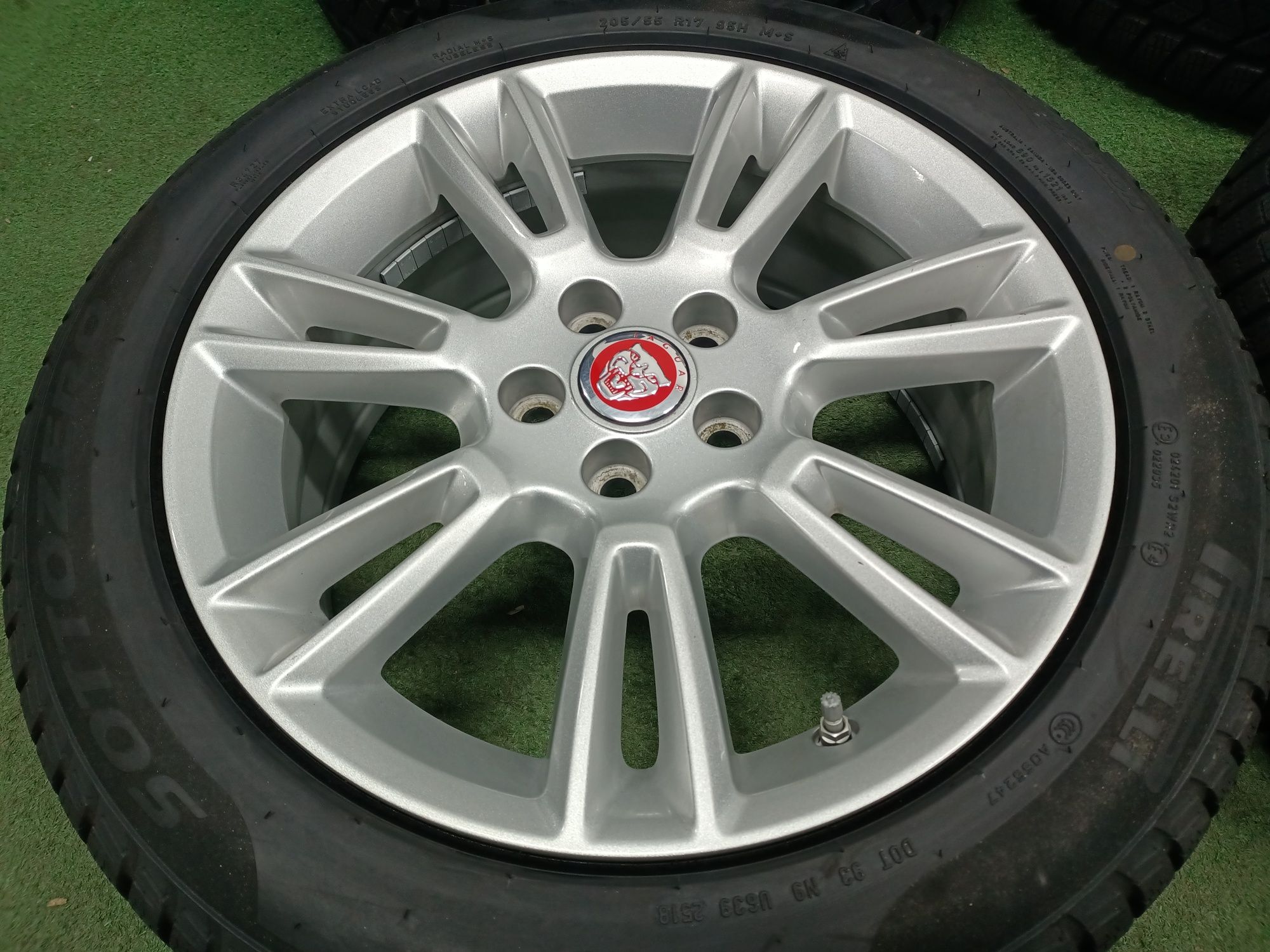 J. nowe Koła 17" felgi 5x112 et48.5 opony 205/55/17 Jaguar XE Wysyłka