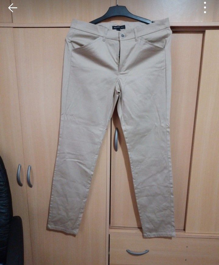 Calça clássica bege