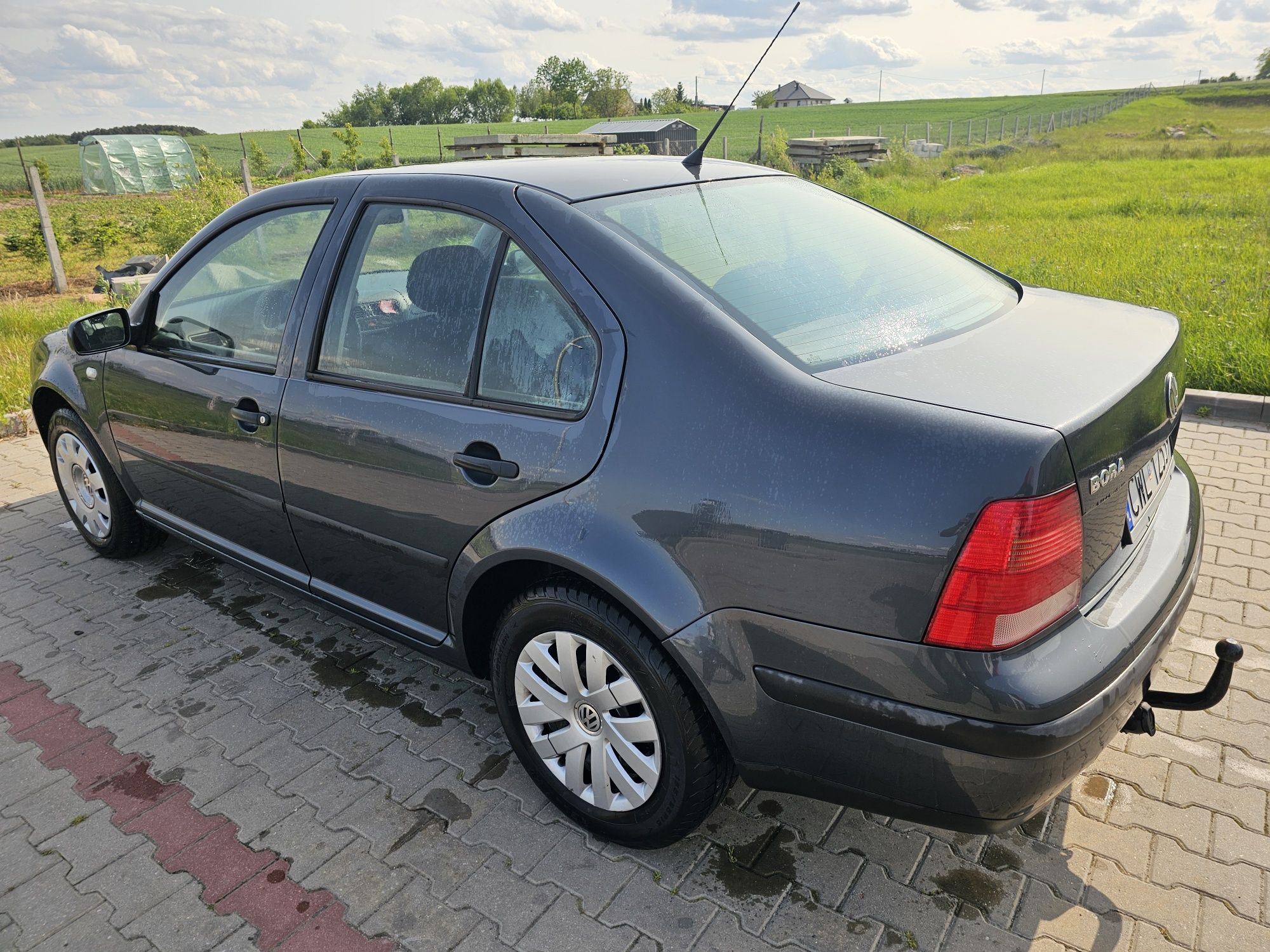 Sprzedam Vw Bore 1.6 8v LPG