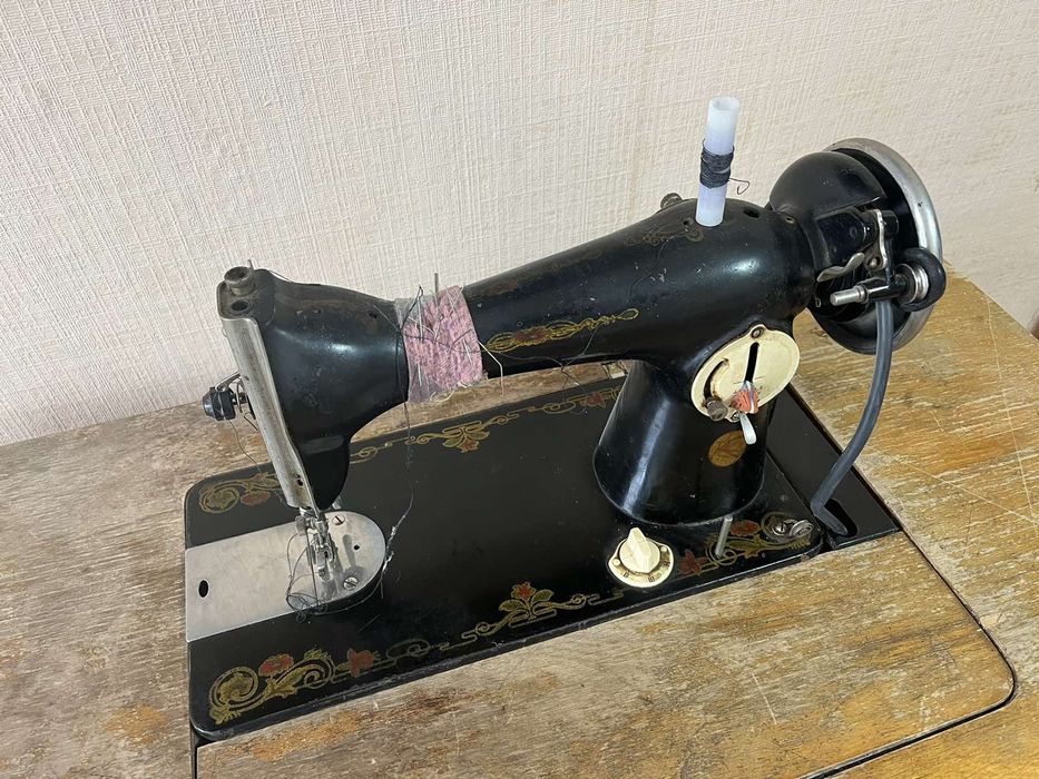 Швейна машина старого зразку