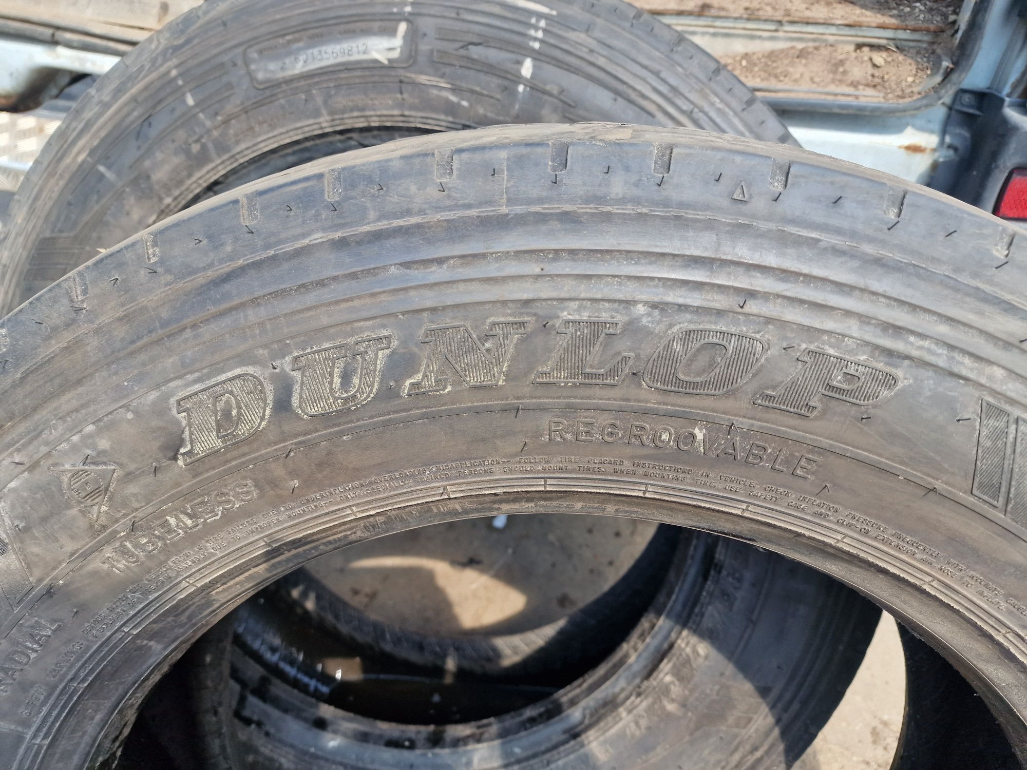 Opona 295/60/22.5 Dunlop