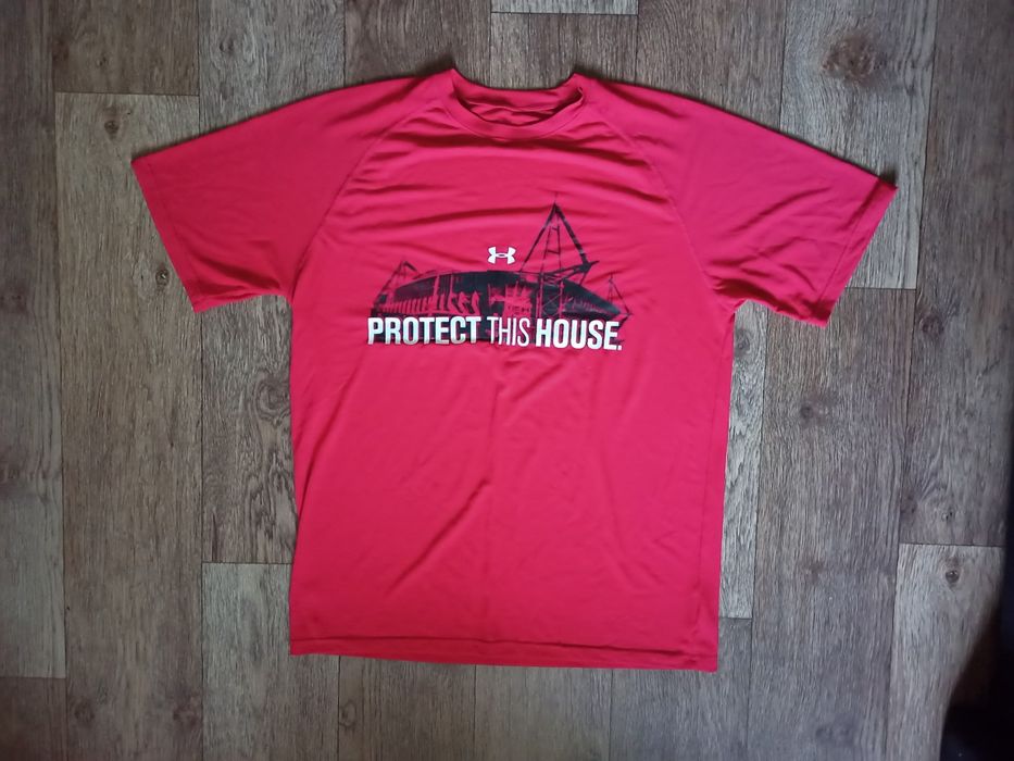 Футболка Under armour.: