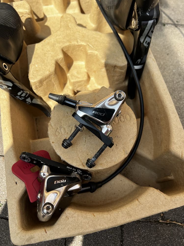 Klamkomanetki Sram Force 22 / zaciski Sram Red