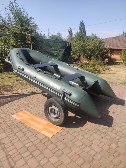 Продам лодку Brig 350 с лафетом