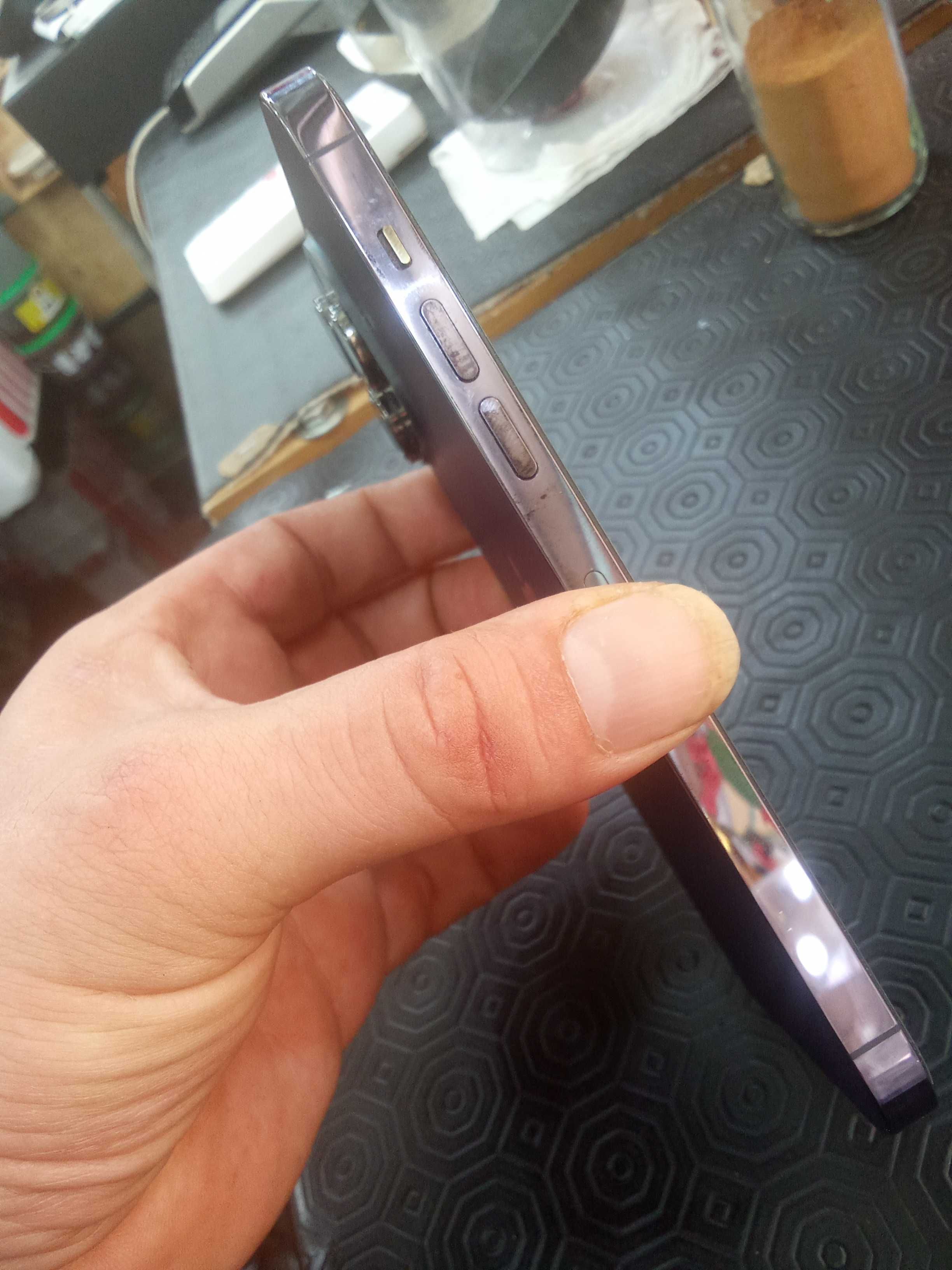 iPhone 14 Pro Max purple