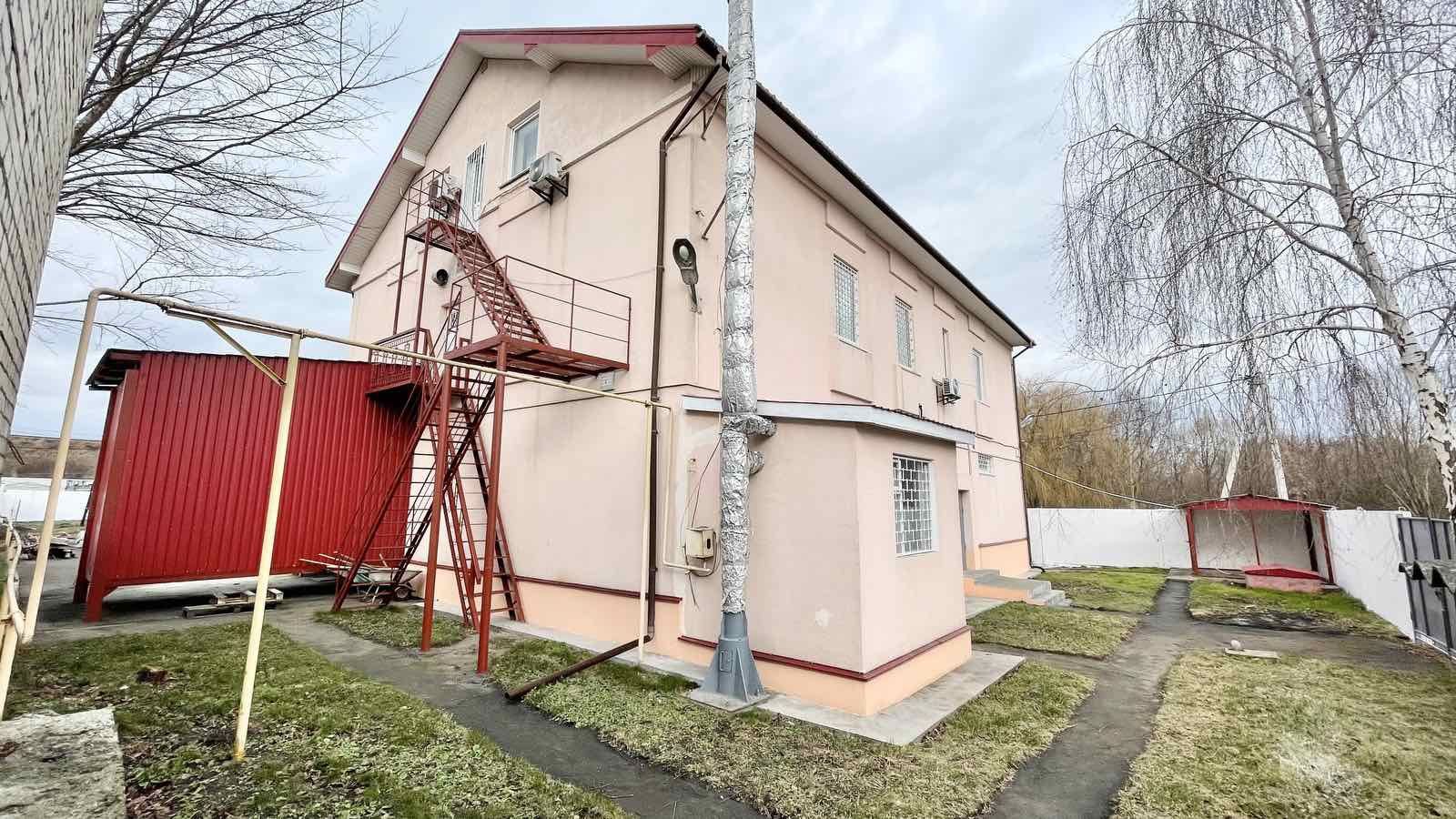 Спеціалізоване приміщення під фармацевтичні склади, фасовку ліків