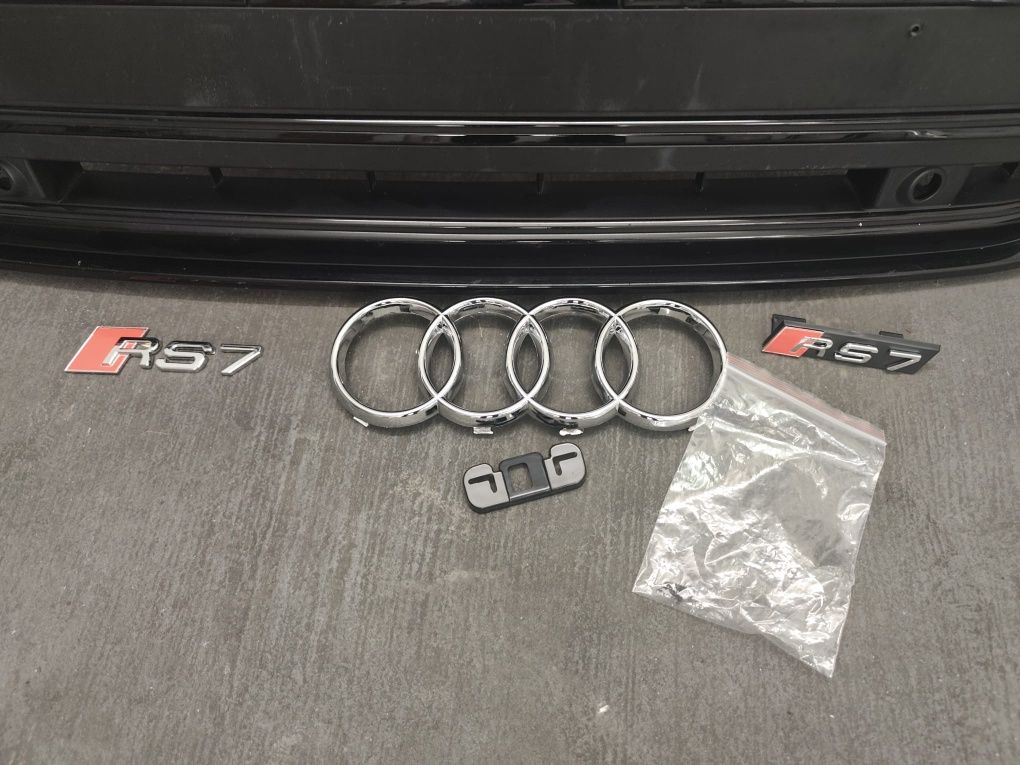 Sprzedam grilla audi A7 +z znaczkiem gratis