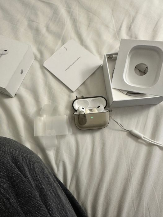 AirPods Pro 2, originais e sem defeitos.