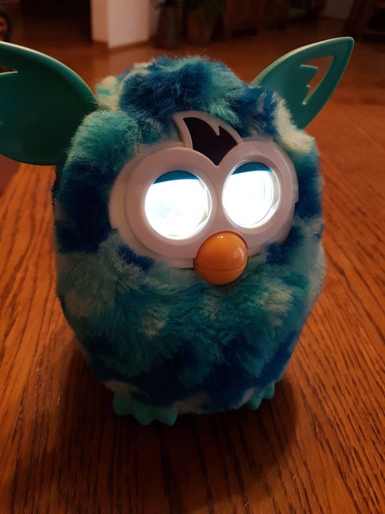 furby hasbro zabawka interaktywna