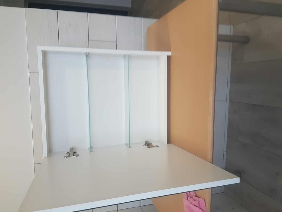 Szafka z lustrem 50 cm