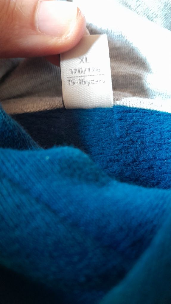 Lote 2 Sweatshirts 15-16 anos - 6€