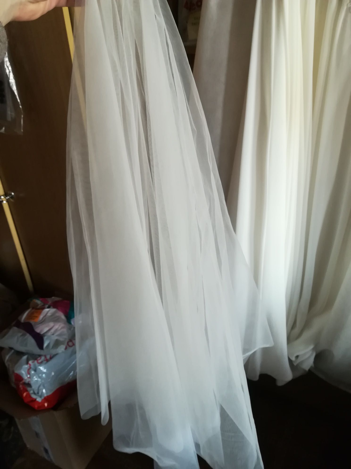Suknia ślubna model Liza 051 rozm. 42/44 wzrost 160 cm + niski obcas