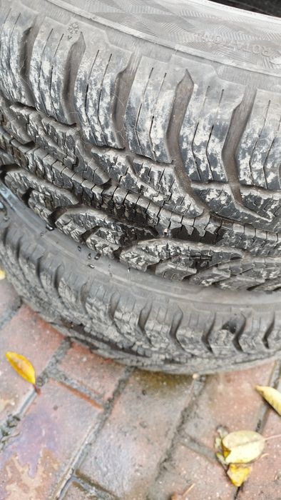 215/60r17 opona wielosezon Uniroyal uzywana